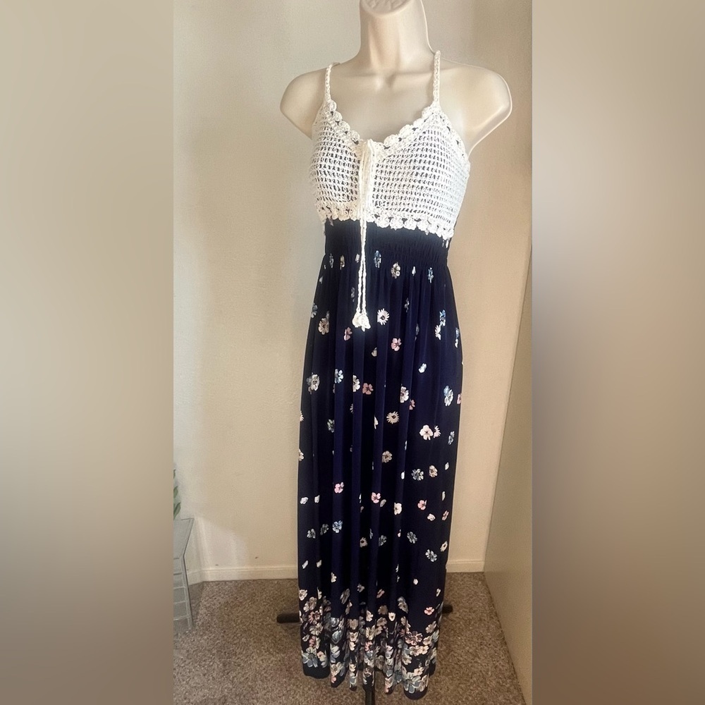 Floral Maxi Dress with Crochet Top Med- LG- XL